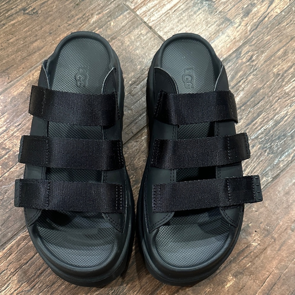 WOMEN'S UGG GOLDENGLOW SLIDE | BLACK